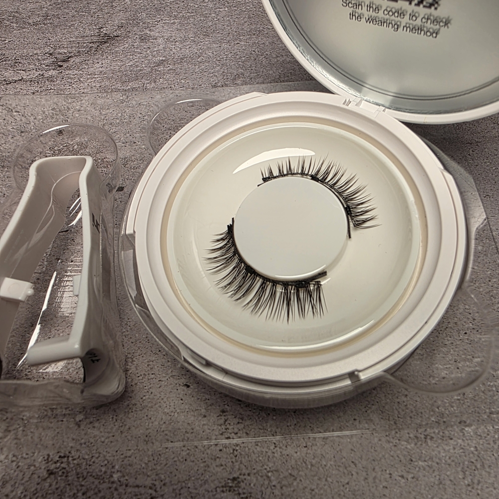 NIB Giani Magnetic Lashes - Full Style